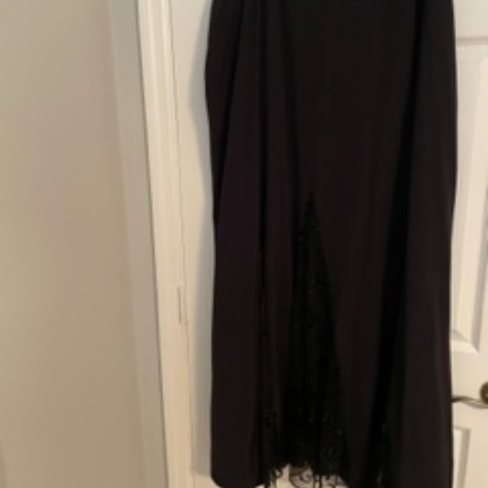 Chetta B	 black	24w	Floor length skirt with velvet designs and Lace inserts